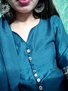 Snapshot of Noor_Darliing chatting on 03.07.25 Noor Darliing online show from 03.07.25