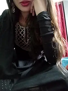 Snapshot of Noor_Darliing chatting on 03.18.25 Noor Darliing online show from 03.18.25