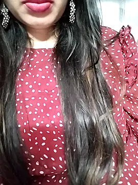 Snapshot of Noor_Darliing chatting on 10.04.25 Noor Darliing online show from 10.04.25