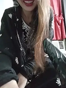 Noor Darliing online show from 07.18.26