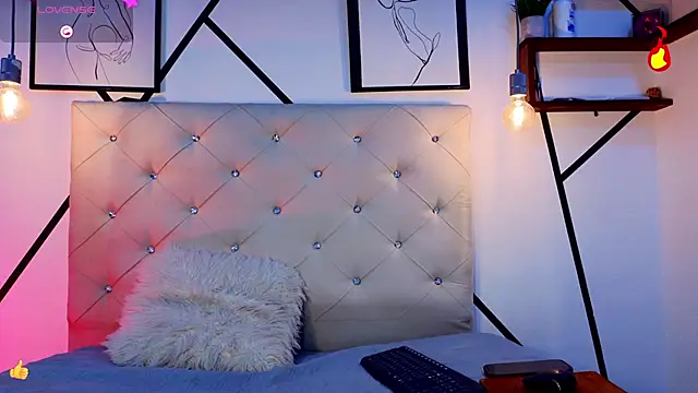 violetasimonz online show from 02.13.26