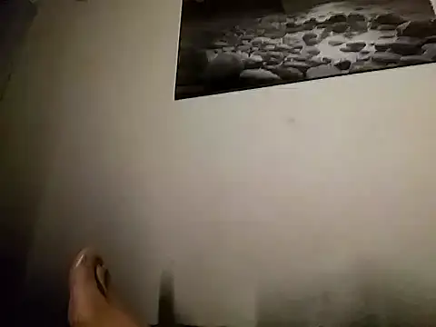 Snapshot of hotraillX chatting on 03.05.25 hotraillX online show from 03.05.25