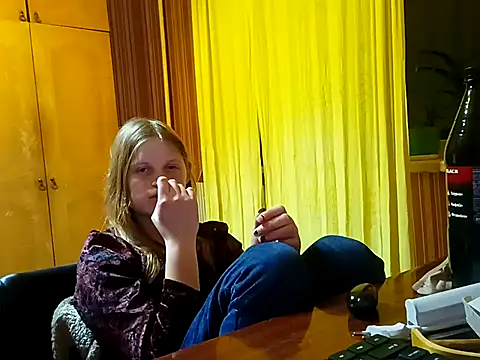 Kathlyn  Heath online show from 03.05.25