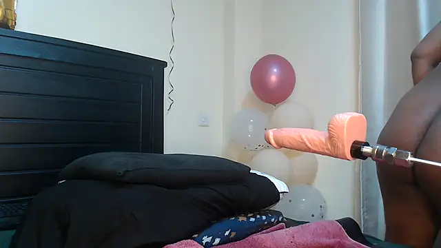 NIKKIE LOVE online show from 01.27.25