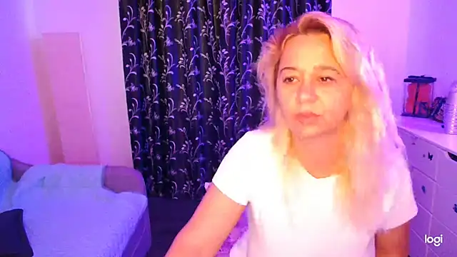 freyyamore1 online show from 06.25.26