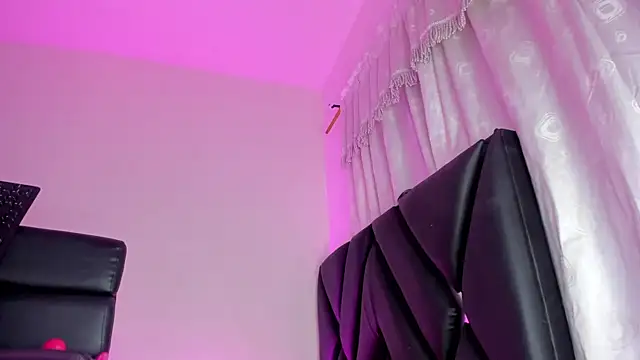 stephany doll  online show from 12.11.24