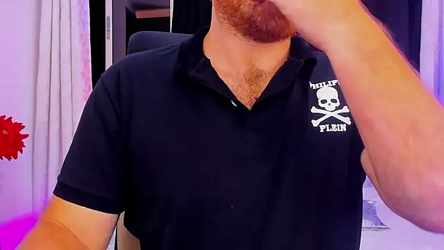 Snapshot of michacosio chatting on 02.12.25 michacosio online show from 02.12.25