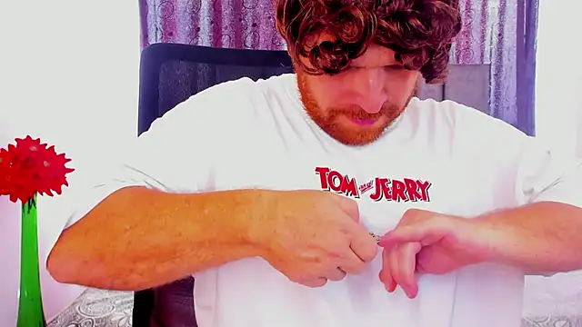 Snapshot of michacosio chatting on 02.12.25 michacosio online show from 02.12.25