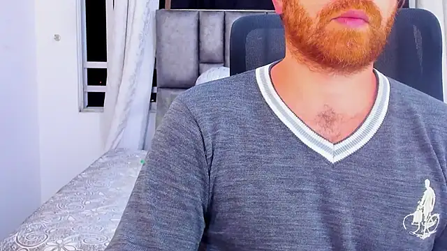 Snapshot of michacosio chatting on 02.18.25 michacosio online show from 02.18.25