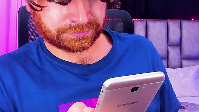 Snapshot of michacosio chatting on 02.24.25 michacosio online show from 02.24.25