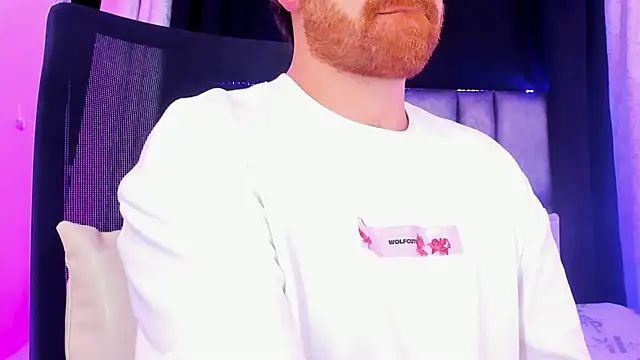 Snapshot of michacosio chatting on 03.01.25 michacosio online show from 03.01.25