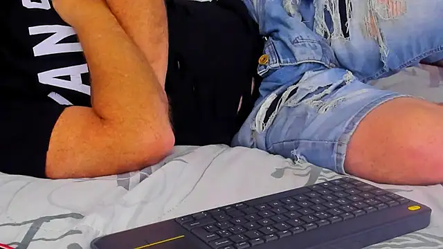 Snapshot of michacosio chatting on 03.01.25 michacosio online show from 03.01.25