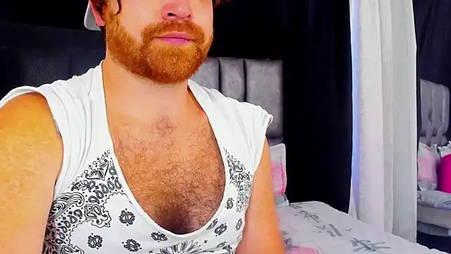 Snapshot of michacosio chatting on 03.04.25 michacosio online show from 03.04.25