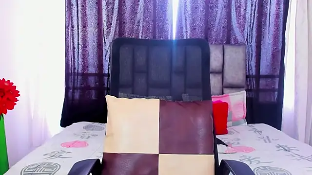 Snapshot of michacosio chatting on 03.05.25 michacosio online show from 03.05.25