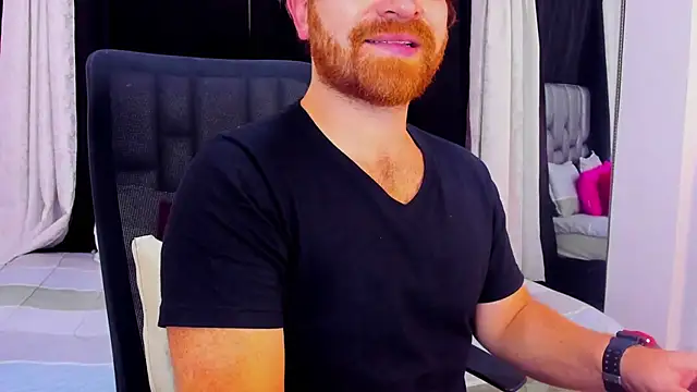 Snapshot of michacosio chatting on 03.07.25 michacosio online show from 03.07.25