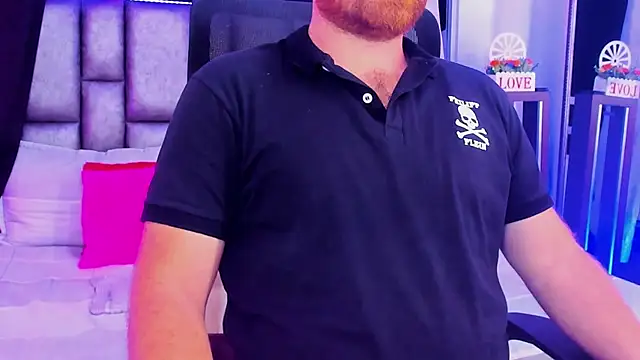 Snapshot of michacosio chatting on 03.11.25 michacosio online show from 03.11.25