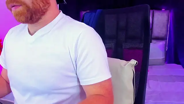 Snapshot of michacosio chatting on 03.13.25 michacosio online show from 03.13.25