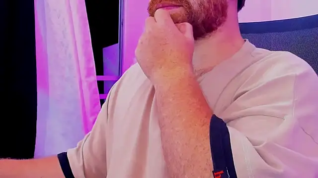 Snapshot of michacosio chatting on 03.16.25 michacosio online show from 03.16.25