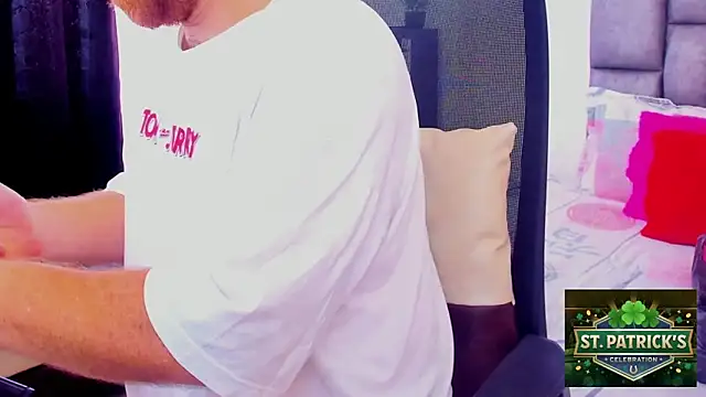 Snapshot of michacosio chatting on 03.17.25 michacosio online show from 03.17.25