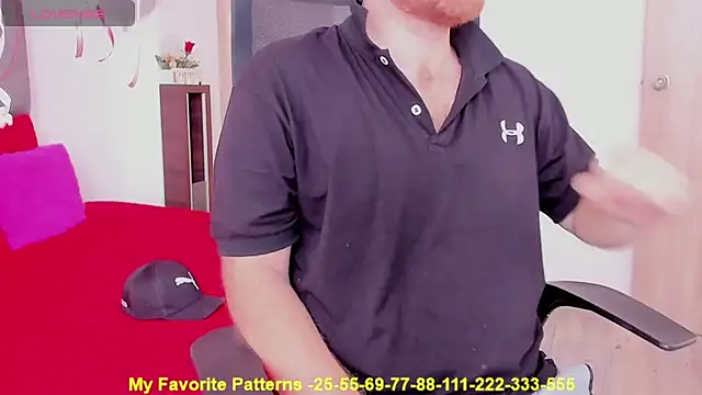 Snapshot of michacosio chatting on 09.30.25 michacosio online show from 09.30.25