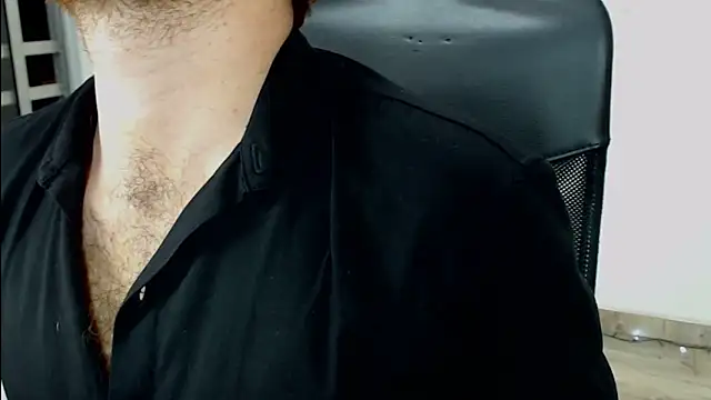 Snapshot of michacosio chatting on 10.01.25 michacosio online show from 10.01.25