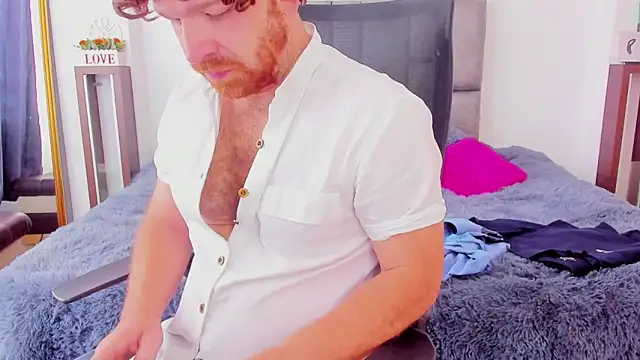 Snapshot of michacosio chatting on 10.02.25 michacosio online show from 10.02.25