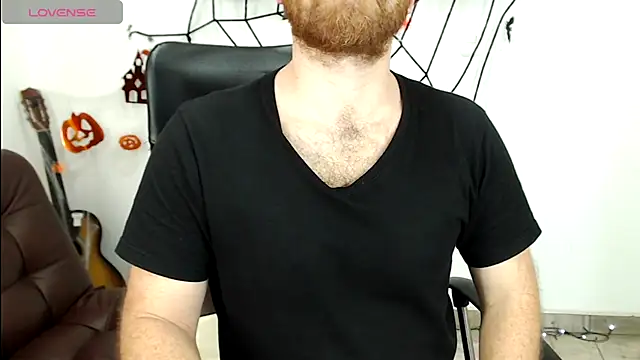 Snapshot of michacosio chatting on 10.10.25 michacosio online show from 10.10.25