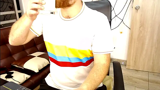 Snapshot of michacosio chatting on 10.15.25 michacosio online show from 10.15.25