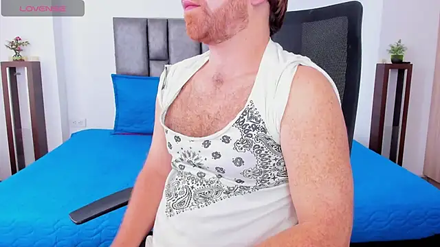 Snapshot of michacosio chatting on 10.24.25 michacosio online show from 10.24.25