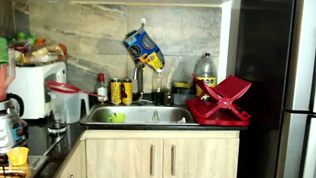 Snapshot of michacosio chatting on 11.06.25 michacosio online show from 11.06.25