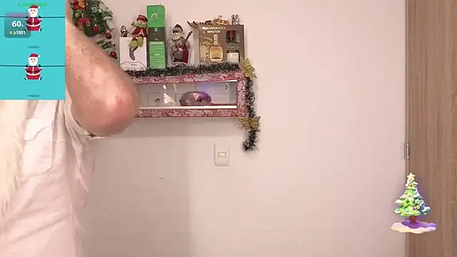 Snapshot of michacosio chatting on 11.18.25 michacosio online show from 11.18.25