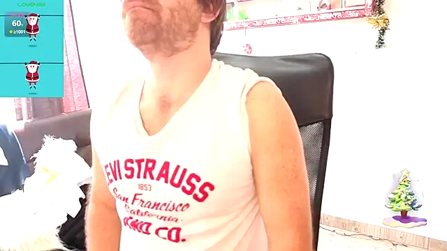 Snapshot of michacosio chatting on 11.18.25 michacosio online show from 11.18.25