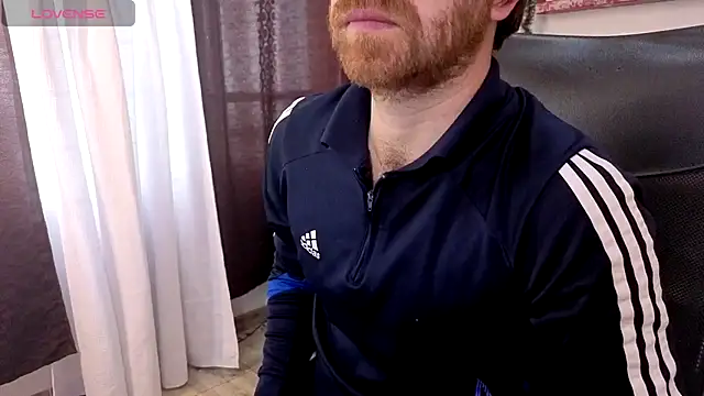 Snapshot of michacosio chatting on 11.24.25 michacosio online show from 11.24.25