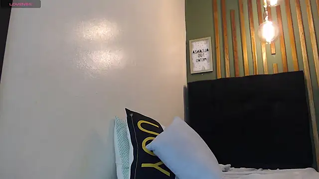 Snapshot of AngelitaWild_ chatting on 02.08.25 AngelitaWild online show from 02.08.25