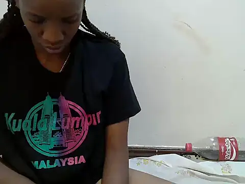 prettybeee online show from 10.03.25