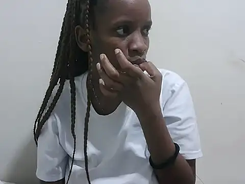 prettybeee online show from 02.06.26