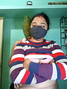 Snapshot of hotty_Sexy-couple chatting on 12.26.24 hotty Sexy-couple online show from 12.26.24