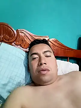 Snapshot of Diego_leon27 chatting on 12.28.24 Diego leon27 online show from 12.28.24