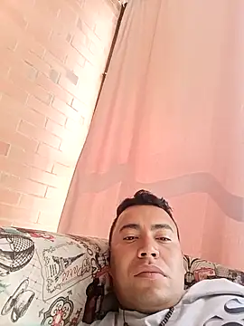 Snapshot of Diego_leon27 chatting on 01.08.25 Diego leon27 online show from 01.08.25