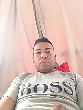 Snapshot of Diego_leon27 chatting on 11.25.25 Diego leon27 online show from 11.25.25