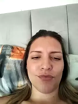 Snapshot of Mia_Hampton chatting on 01.21.25 Mia Hampton online show from 01.21.25