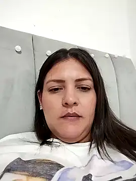 Snapshot of Mia_Hampton chatting on 10.10.25 Mia Hampton online show from 10.10.25