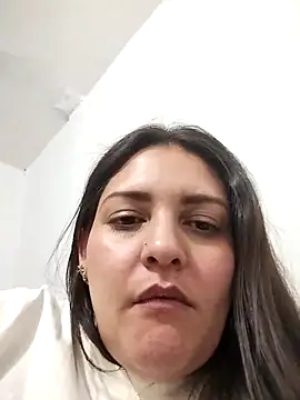 Snapshot of Mia_Hampton chatting on 12.23.25 Mia Hampton online show from 12.23.25