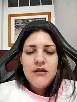 Snapshot of Mia_Hampton chatting on 02.14.26 Mia Hampton online show from 02.14.26