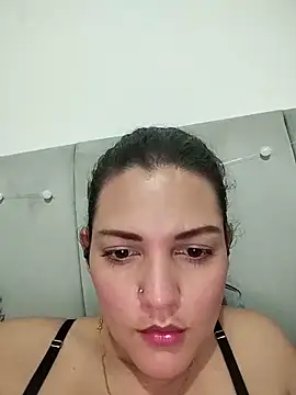 Mia Hampton online show from 05.22.26