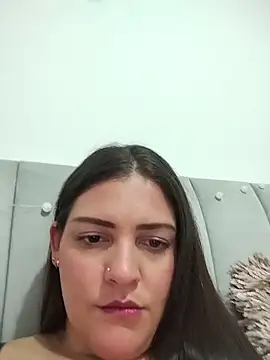 Mia Hampton online show from 05.24.26