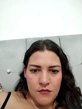Mia Hampton online show from 05.27.26