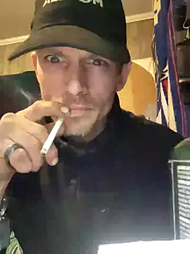 Snapshot of KBONE36 chatting on 12.28.24 KBONE36 online show from 12.28.24