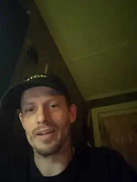 Snapshot of KBONE36 chatting on 12.31.24 KBONE36 online show from 12.31.24