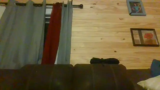 Snapshot of KBONE36 chatting on 03.08.25 KBONE36 online show from 03.08.25